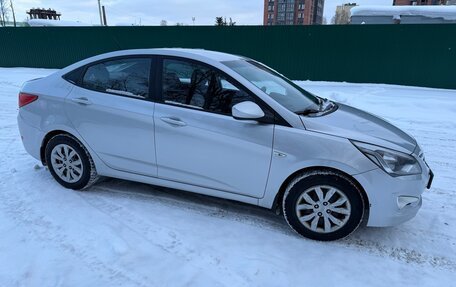 Hyundai Solaris II рестайлинг, 2014 год, 845 000 рублей, 3 фотография