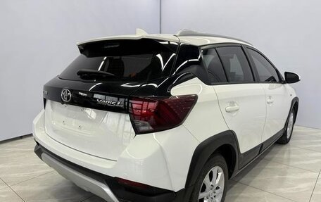 Toyota Yaris XP150 рестайлинг, 2021 год, 1 190 000 рублей, 6 фотография