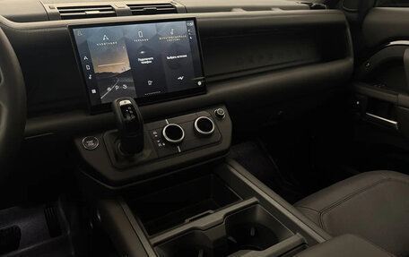 Land Rover Defender II, 2025 год, 17 510 000 рублей, 19 фотография