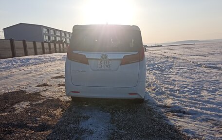 Toyota Alphard III, 2022 год, 6 000 000 рублей, 10 фотография