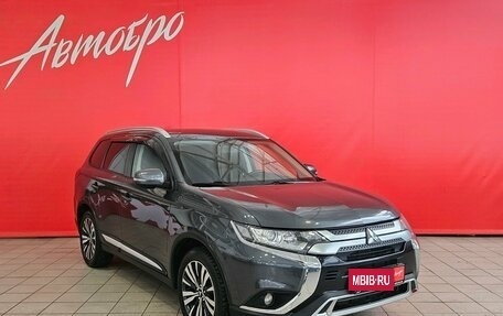 Mitsubishi Outlander III рестайлинг 3, 2019 год, 2 049 000 рублей, 7 фотография