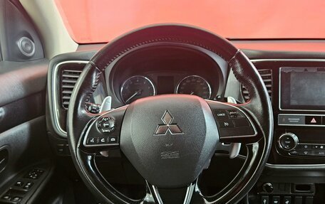 Mitsubishi Outlander III рестайлинг 3, 2019 год, 2 049 000 рублей, 11 фотография