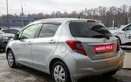 Toyota Vitz, 2014 год, 889 000 рублей, 9 фотография