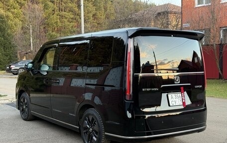 Honda Stepwgn, 2024 год, 3 150 000 рублей, 8 фотография