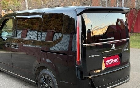 Honda Stepwgn, 2024 год, 3 150 000 рублей, 11 фотография