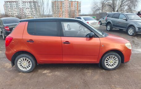 Skoda Fabia II, 2009 год, 450 000 рублей, 4 фотография