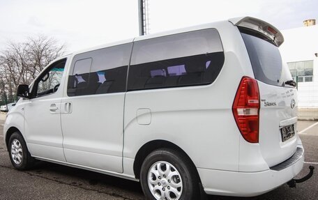 Hyundai Grand Starex Grand Starex I рестайлинг 2, 2011 год, 1 199 000 рублей, 4 фотография