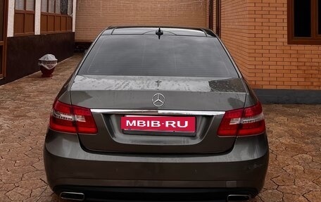 Mercedes-Benz E-Класс, 2011 год, 890 000 рублей, 7 фотография