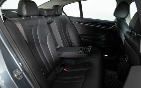 BMW 5 серия, 2018 год, 3 200 000 рублей, 9 фотография