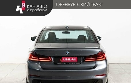 BMW 5 серия, 2018 год, 3 200 000 рублей, 4 фотография