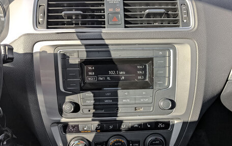 Volkswagen Jetta VI, 2016 год, 1 330 000 рублей, 15 фотография