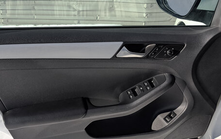 Volkswagen Jetta VI, 2016 год, 1 330 000 рублей, 19 фотография