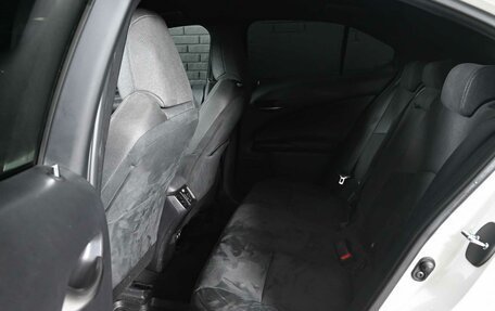 Lexus UX I, 2019 год, 3 400 000 рублей, 11 фотография