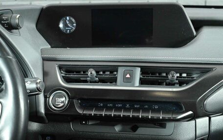 Lexus UX I, 2019 год, 3 400 000 рублей, 14 фотография