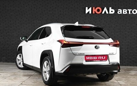 Lexus UX I, 2019 год, 3 400 000 рублей, 6 фотография