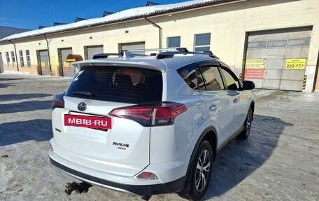 Toyota RAV4, 2018 год, 2 700 000 рублей, 4 фотография