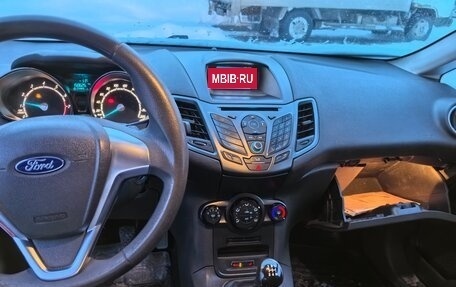 Ford Fiesta, 2015 год, 680 000 рублей, 21 фотография