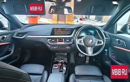 BMW 1 серия, 2022 год, 2 150 000 рублей, 24 фотография