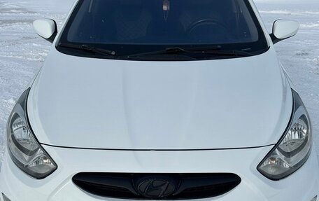 Hyundai Solaris II рестайлинг, 2012 год, 725 000 рублей, 7 фотография