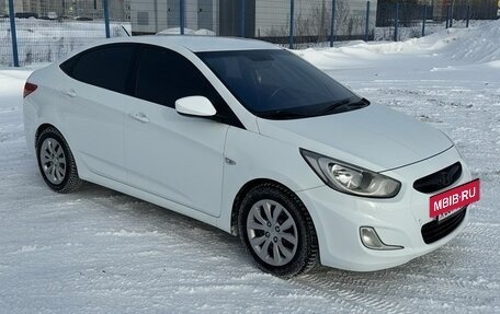 Hyundai Solaris II рестайлинг, 2012 год, 725 000 рублей, 12 фотография