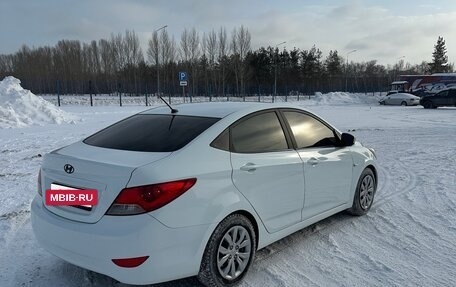 Hyundai Solaris II рестайлинг, 2012 год, 725 000 рублей, 5 фотография