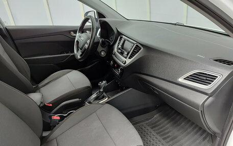 Hyundai Solaris II рестайлинг, 2019 год, 1 371 000 рублей, 11 фотография