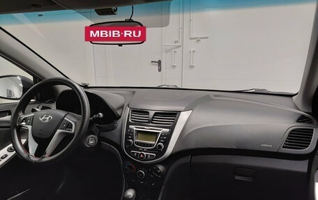 Hyundai Solaris II рестайлинг, 2013 год, 580 000 рублей, 11 фотография