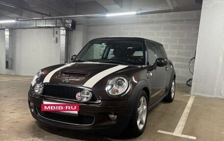 MINI Hatch, 2010 год, 950 000 рублей, 2 фотография