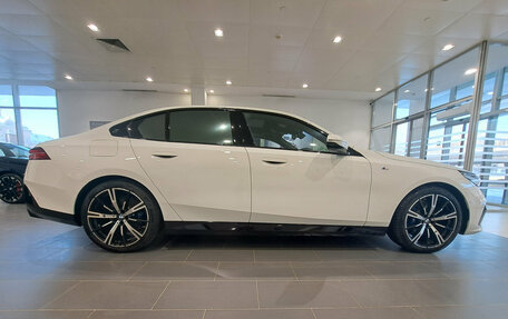 BMW 5 серия, 2025 год, 9 500 000 рублей, 4 фотография