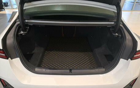 BMW 5 серия, 2025 год, 9 500 000 рублей, 10 фотография