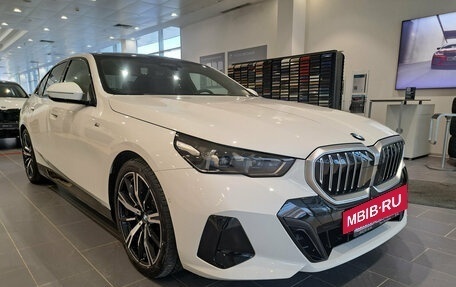 BMW 5 серия, 2025 год, 9 500 000 рублей, 3 фотография