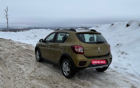 Renault Sandero II рестайлинг, 2016 год, 850 000 рублей, 26 фотография