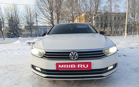 Volkswagen Passat B8 рестайлинг, 2015 год, 1 530 000 рублей, 3 фотография