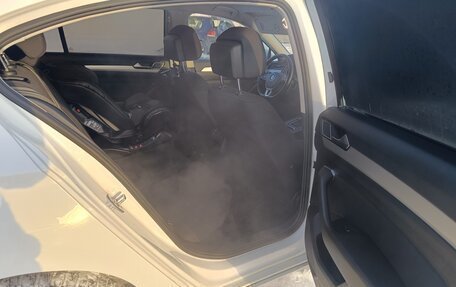 Volkswagen Passat B8 рестайлинг, 2015 год, 1 530 000 рублей, 16 фотография