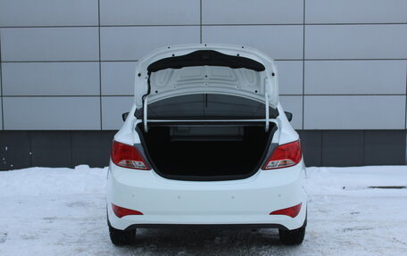 Hyundai Solaris II рестайлинг, 2016 год, 1 045 000 рублей, 13 фотография