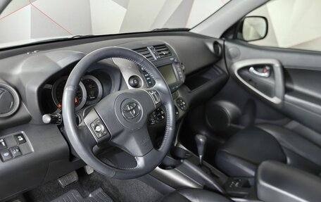 Toyota RAV4, 2011 год, 1 841 000 рублей, 19 фотография