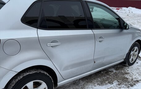 Volkswagen Polo VI (EU Market), 2012 год, 800 000 рублей, 6 фотография