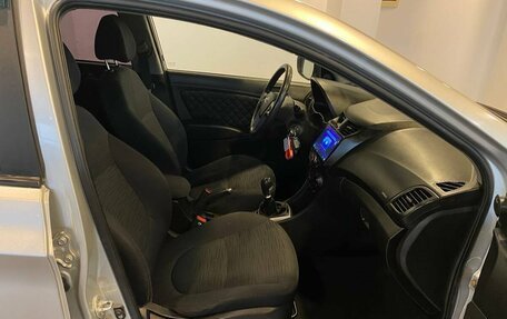 Hyundai Solaris II рестайлинг, 2014 год, 669 000 рублей, 28 фотография