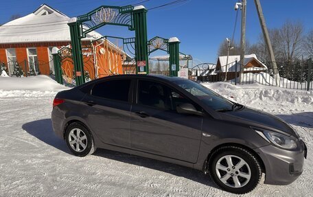Hyundai Solaris II рестайлинг, 2013 год, 870 000 рублей, 7 фотография