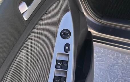 Hyundai Solaris II рестайлинг, 2013 год, 870 000 рублей, 8 фотография