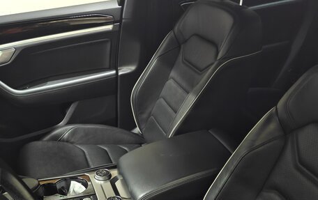 Volkswagen Touareg III, 2019 год, 5 900 000 рублей, 7 фотография