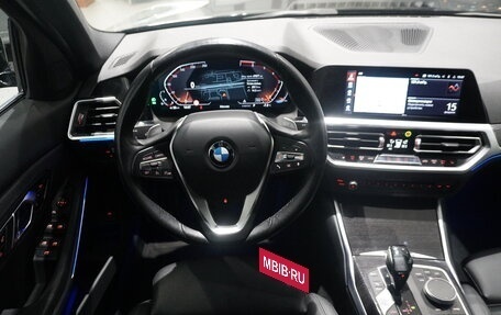 BMW 3 серия, 2021 год, 4 240 000 рублей, 14 фотография