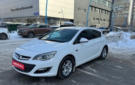 Opel Astra J, 2014 год, 815 000 рублей, 1 фотография