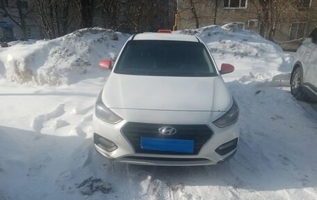 Hyundai Solaris II рестайлинг, 2018 год, 680 000 рублей, 1 фотография