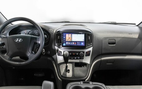 Hyundai Grand Starex Grand Starex I рестайлинг 2, 2017 год, 2 490 000 рублей, 6 фотография