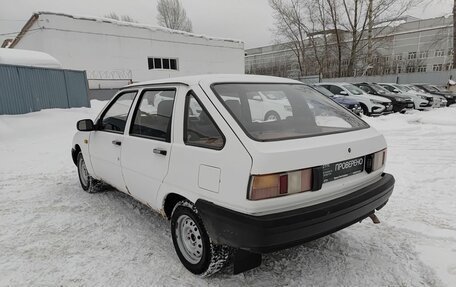 ИЖ 2126 «Ода», 2000 год, 99 000 рублей, 8 фотография