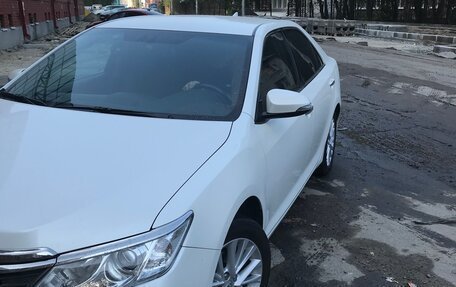 Toyota Camry, 2015 год, 1 900 000 рублей, 3 фотография