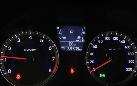 Hyundai Solaris II рестайлинг, 2011 год, 652 000 рублей, 14 фотография