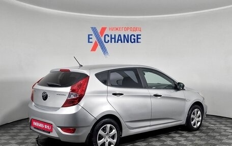 Hyundai Solaris II рестайлинг, 2011 год, 470 000 рублей, 5 фотография