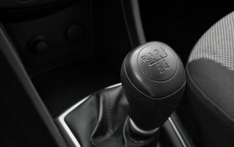 Hyundai Solaris II рестайлинг, 2011 год, 470 000 рублей, 19 фотография